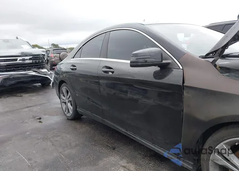 2015 Mercedes-Benz Cla 250 z USA, uszkodzony, nr VIN WDDSJ4EBXFN200022